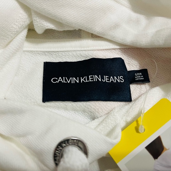 NWT Women’s Size Small Calvin Klein Jeans Cropped Logo Print Hoodie White/Silver - Picture 9 of 13